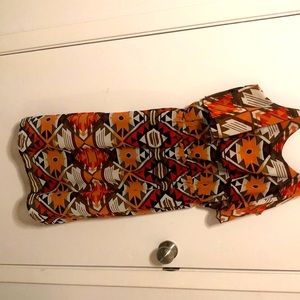 Beautiful fall color scheme. Light and airy !